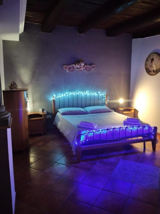 Casa Anto' Apartment เนเปิลส์ ภายนอก รูปภาพ