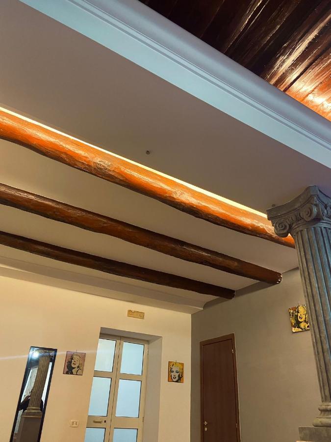 Casa Anto' Apartment เนเปิลส์ ภายนอก รูปภาพ