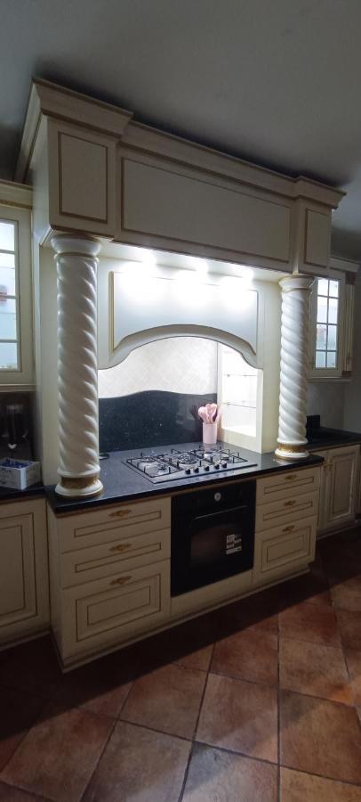 Casa Anto' Apartment เนเปิลส์ ภายนอก รูปภาพ
