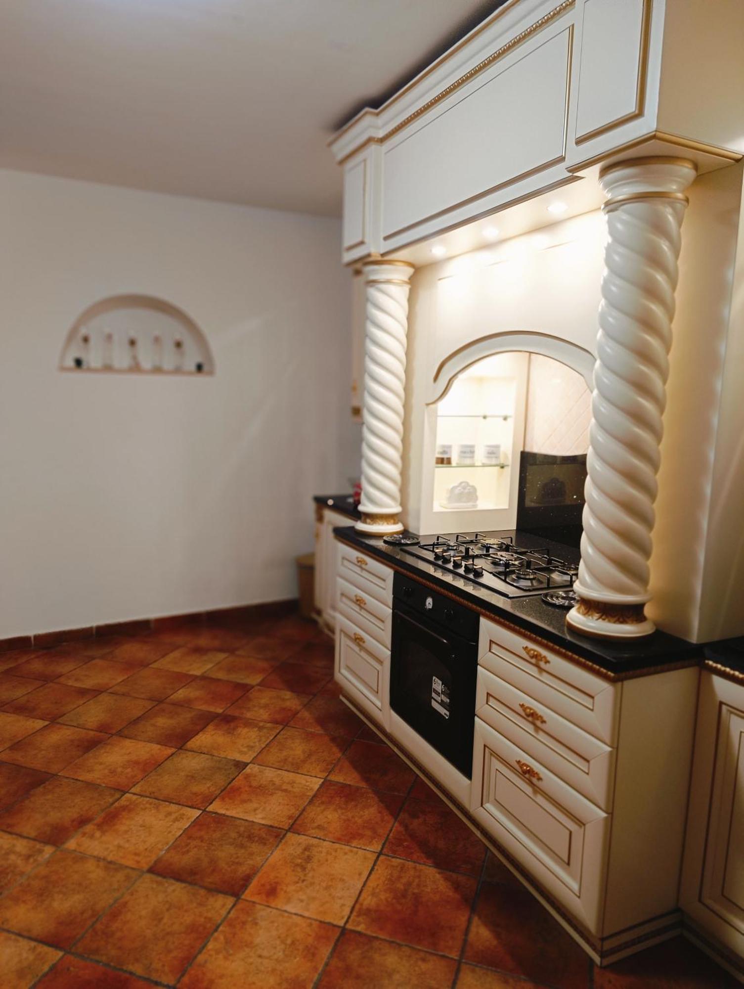 Casa Anto' Apartment เนเปิลส์ ภายนอก รูปภาพ